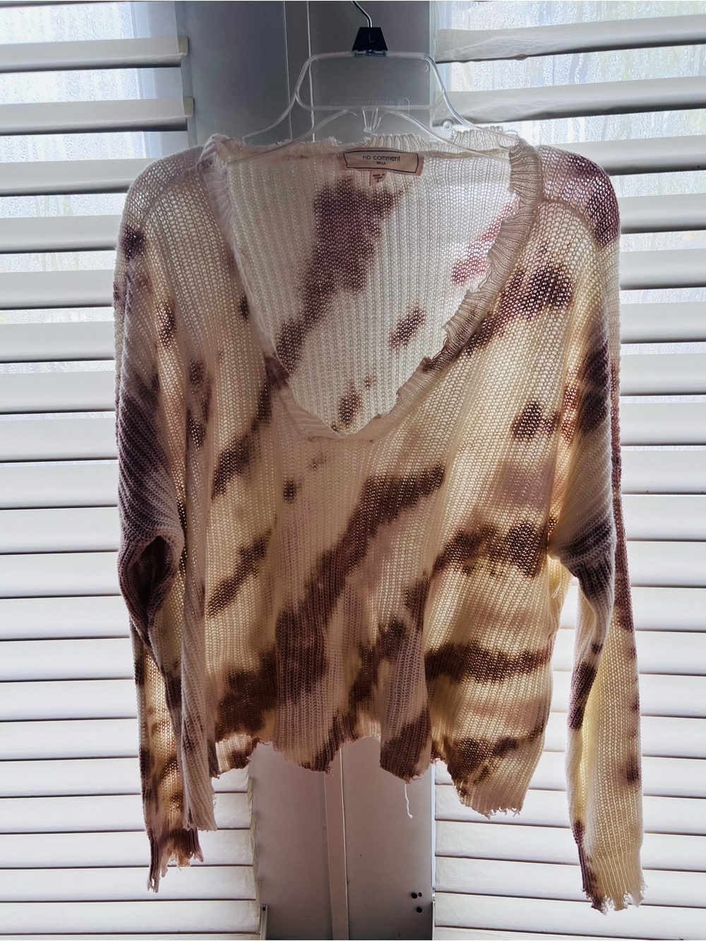Lightweight Tie-Dye V-Neck Knit Top - Brown & Cream
